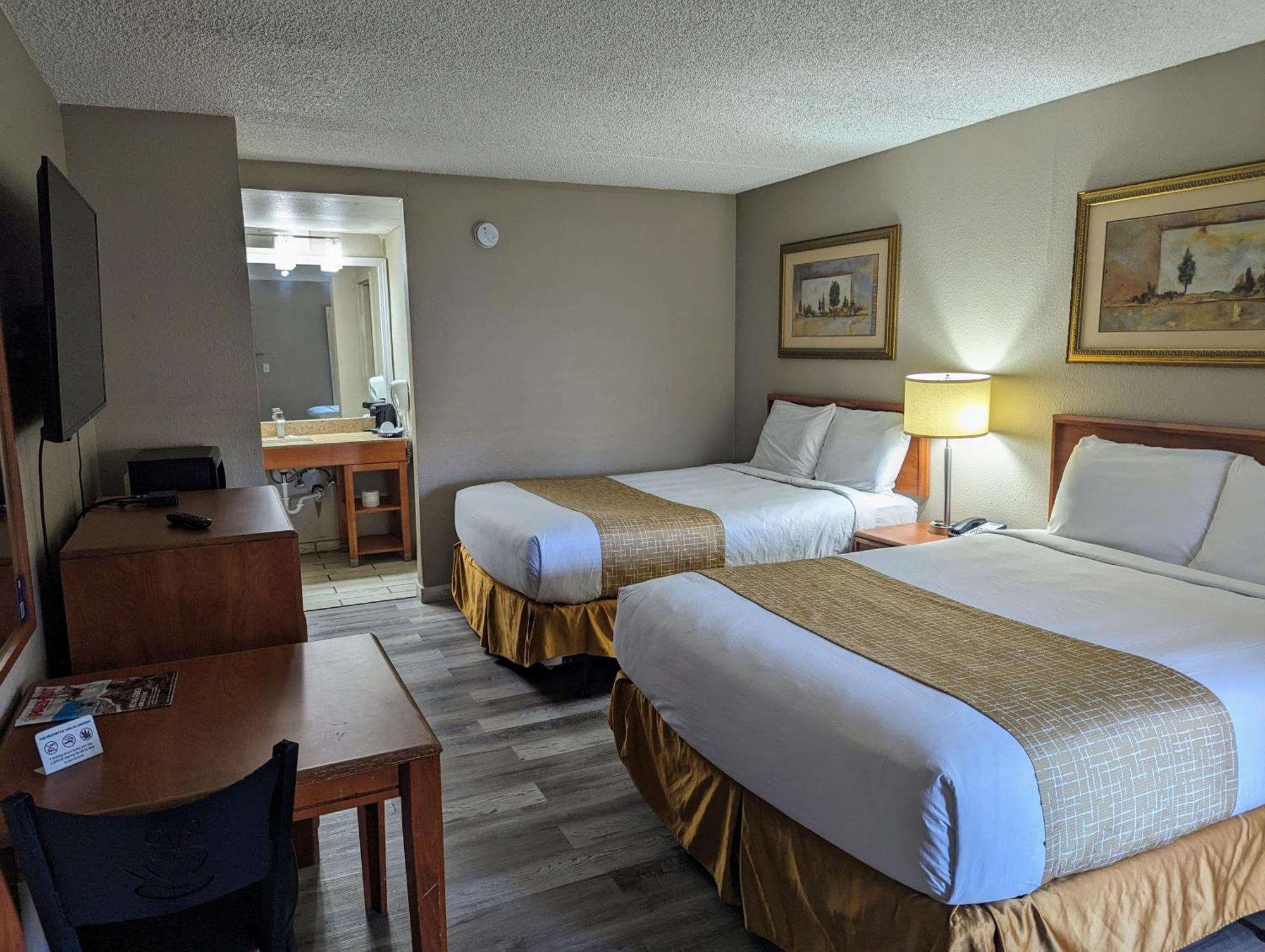 Travelodge By Wyndham Pueblo Ngoại thất bức ảnh